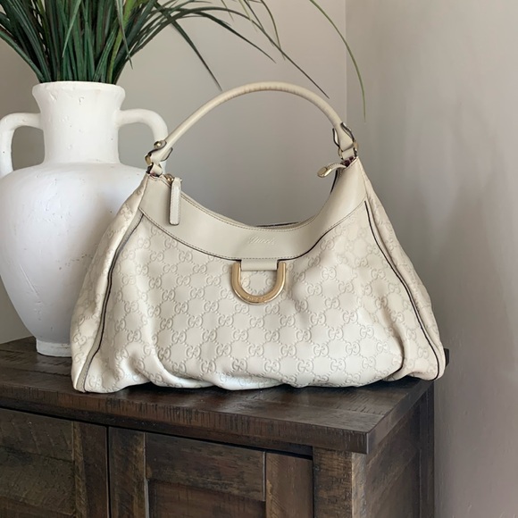 Gucci Handbags - Gucci shoulder handbag